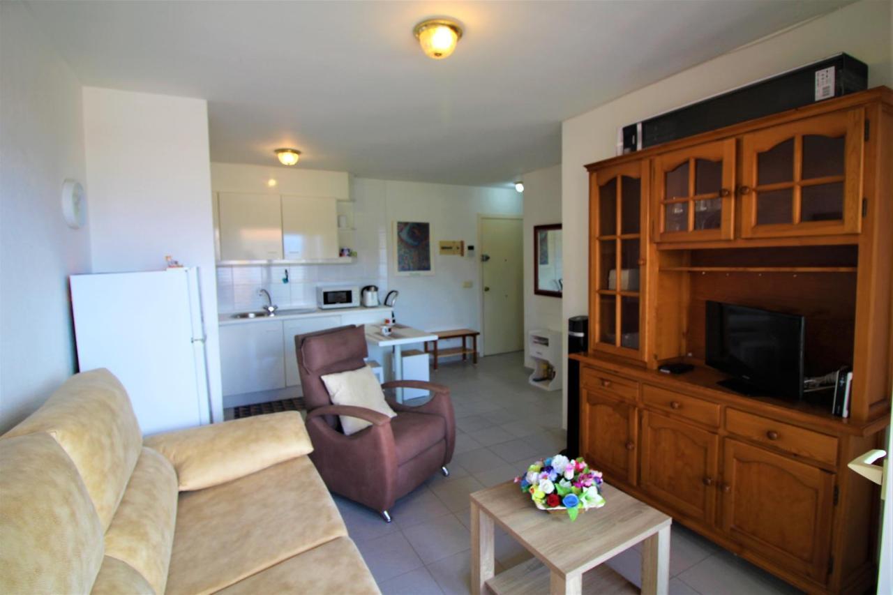Global Immo 2056 Rocmar Apartman Roses Kültér fotó