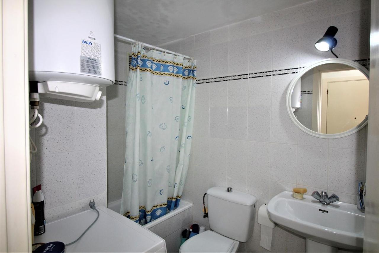 Global Immo 2056 Rocmar Apartman Roses Kültér fotó